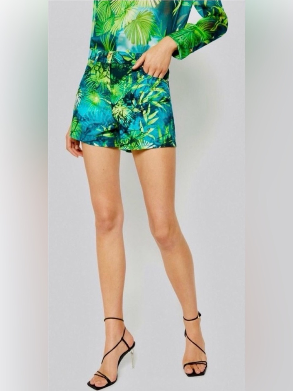 Versace Jungle Print Denim Shorts - Picture 4 of 12